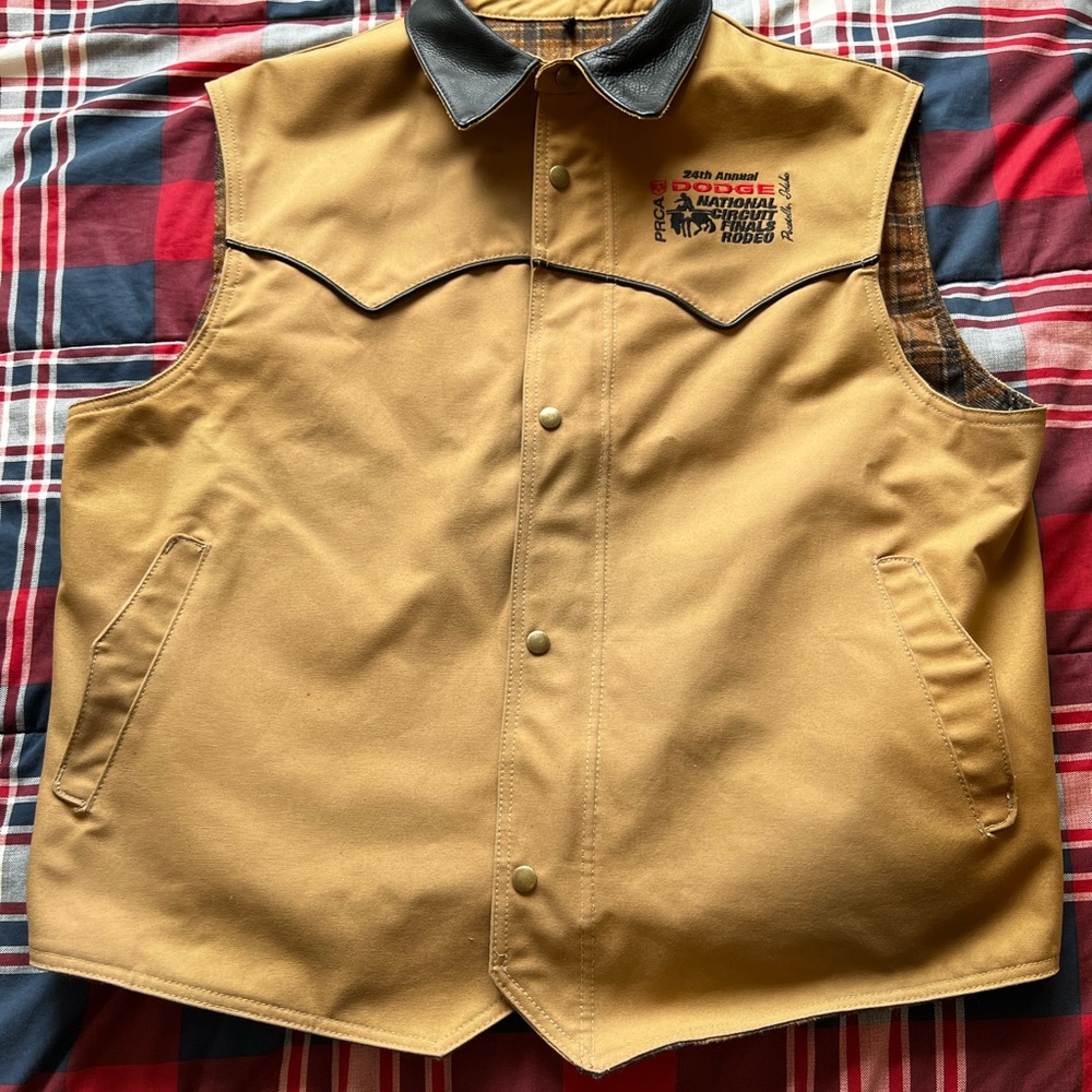 Men’s Schaefer Outfitters •PRCA Rodeo Vest•Tan•XL